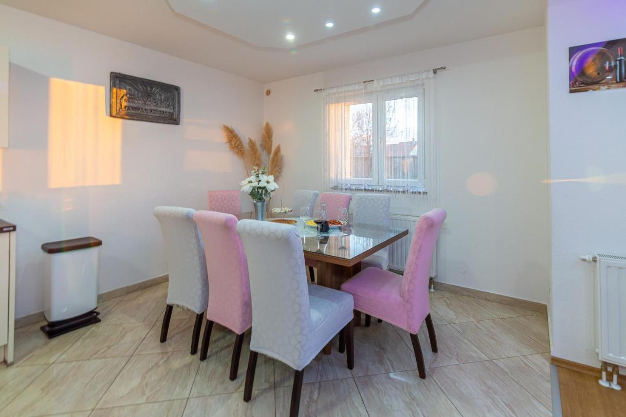 Family Villa Jelena, Cista Provo 외부 사진