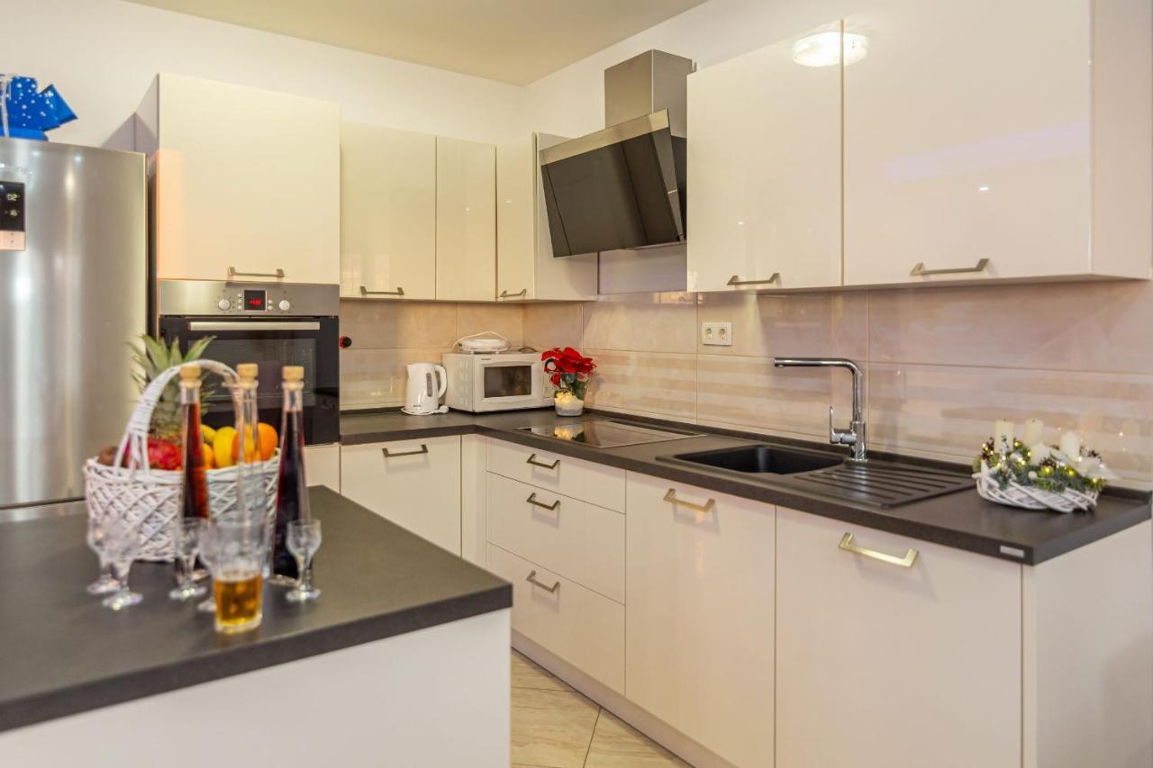 Family Villa Jelena, Cista Provo 외부 사진