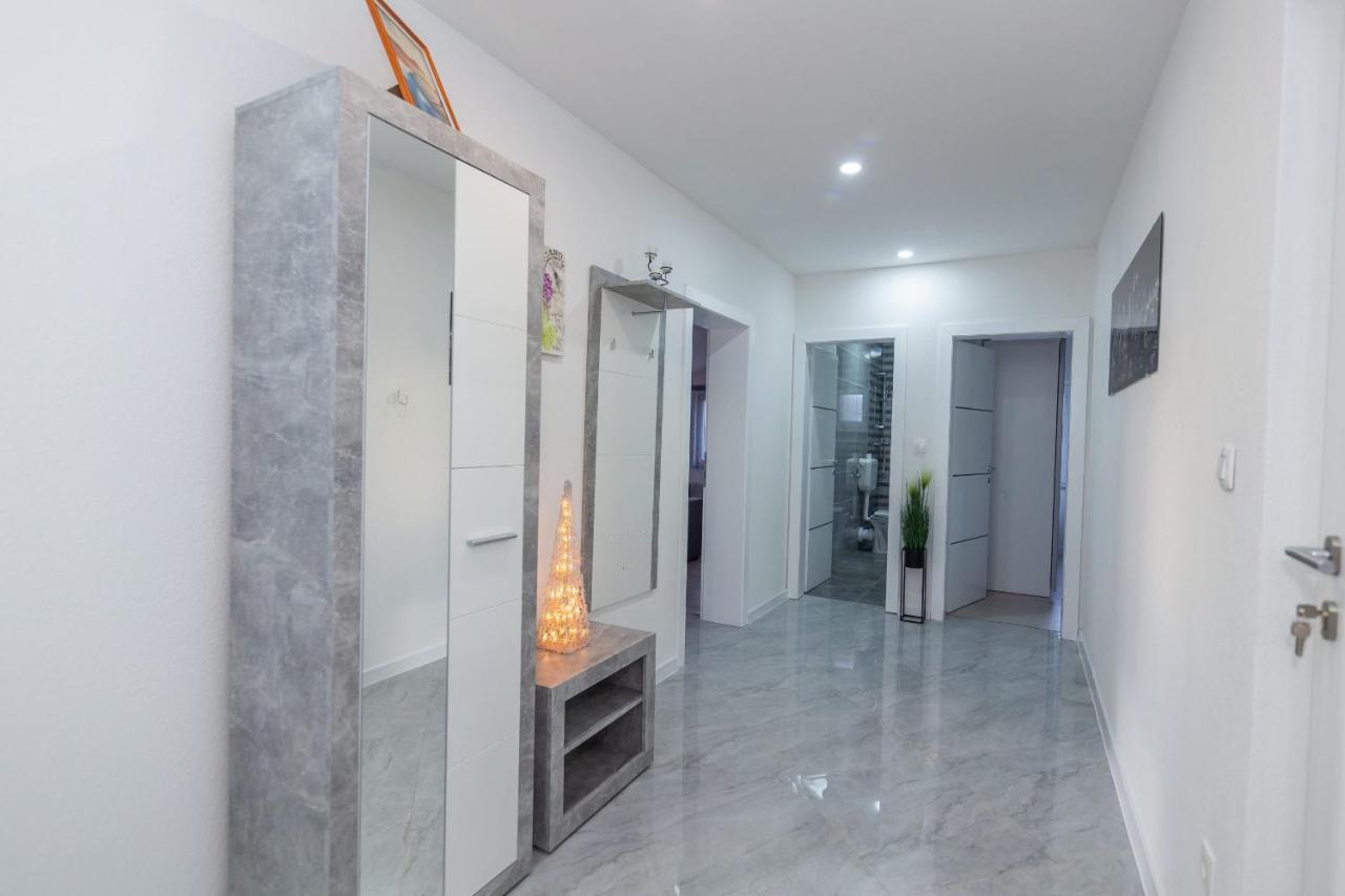Family Villa Jelena, Cista Provo 외부 사진