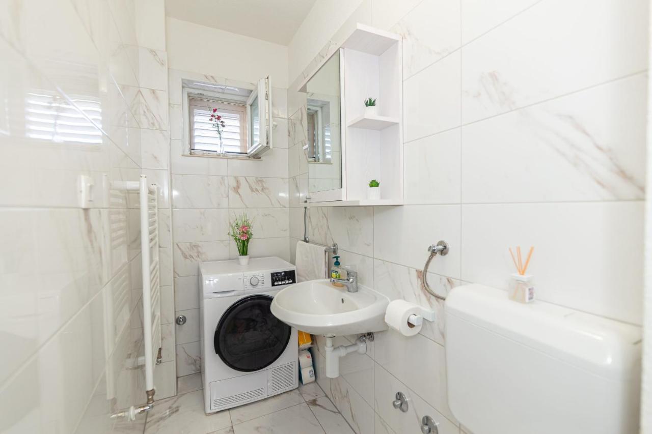 Family Villa Jelena, Cista Provo 외부 사진