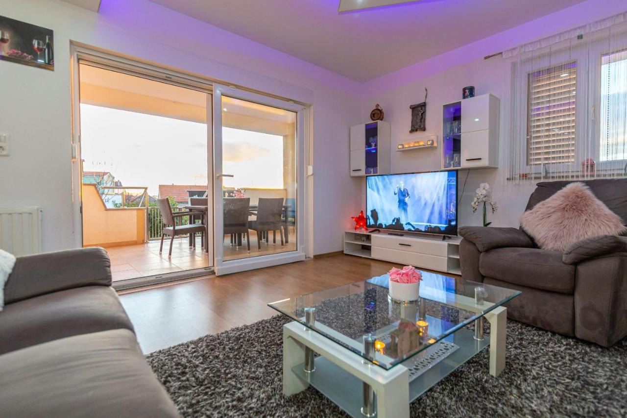 Family Villa Jelena, Cista Provo 외부 사진