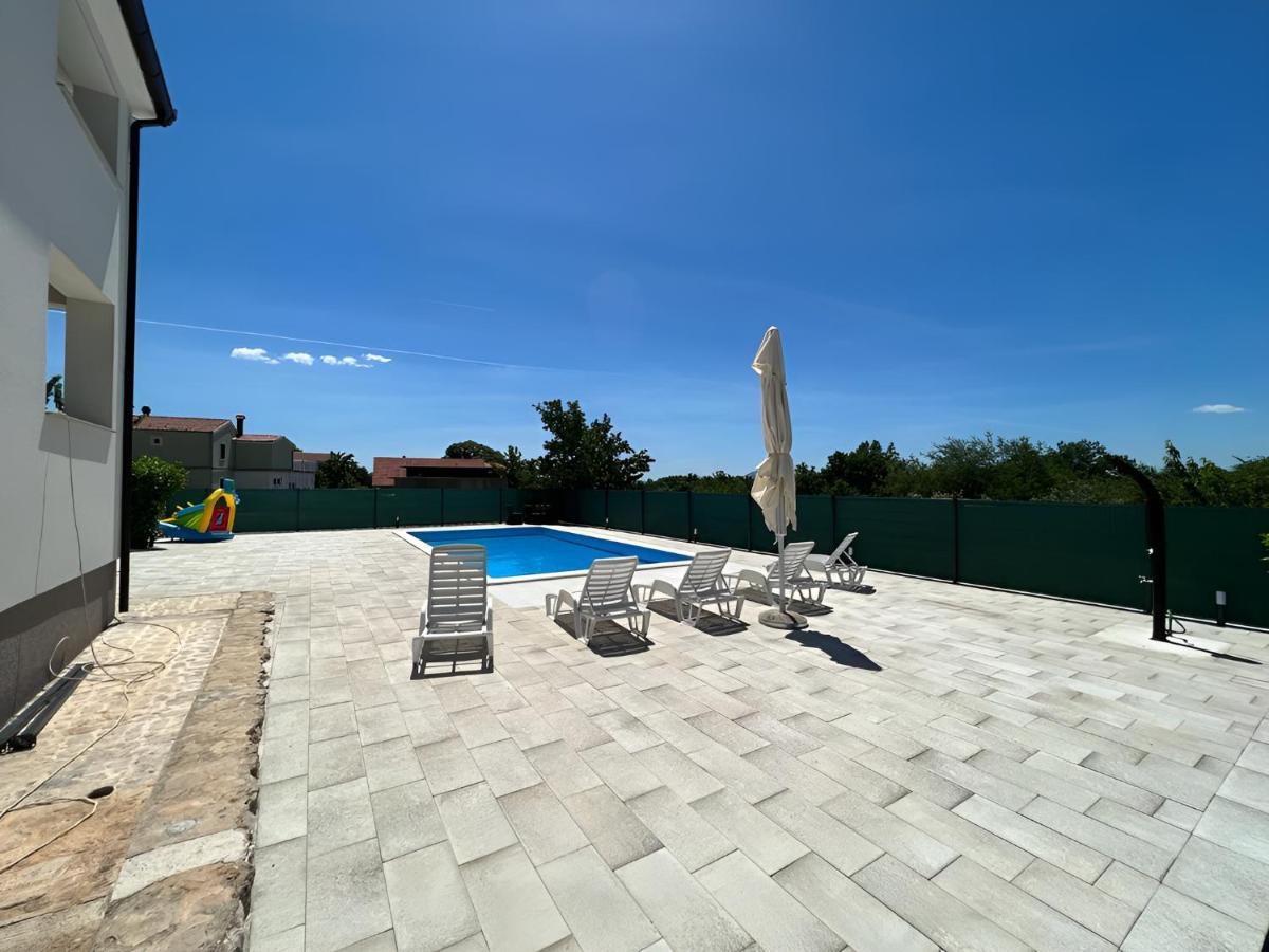 Family Villa Jelena, Cista Provo 외부 사진