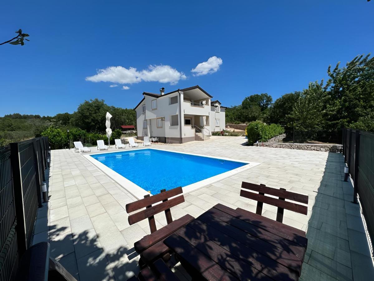Family Villa Jelena, Cista Provo 외부 사진