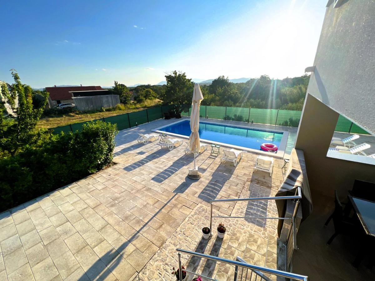 Family Villa Jelena, Cista Provo 외부 사진